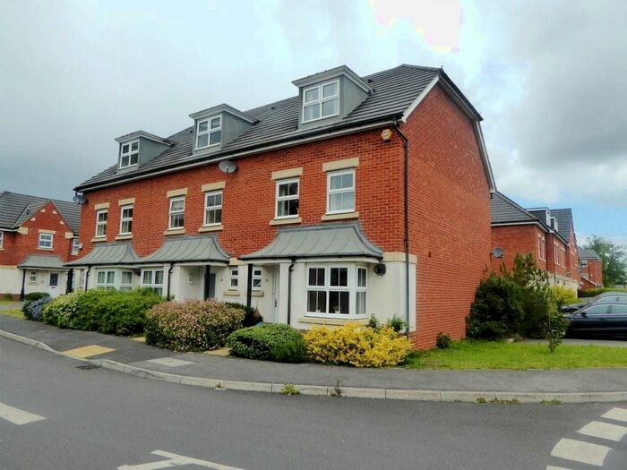 4 Bedroom Property To Rent In Cirrus Drive, Shinfield, Reading, RG2