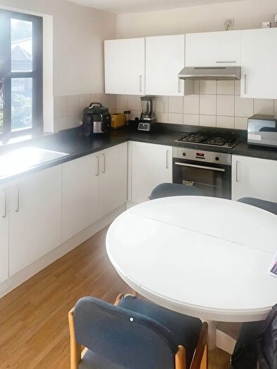2 Bedroom Flat To Rent In Robin Crescent, London, E6
