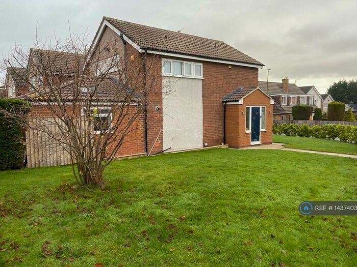 3 Bedroom Detached House To Rent In Linton Rise, Leeds, LS17