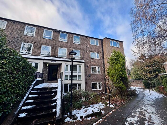 2 Bedroom Apartment To Rent In Lincoln House, Mapperly Park, NG3