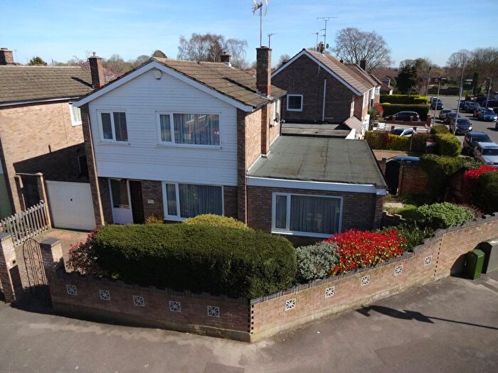 3 Bedroom Detached House For Sale In East Hill Road, Houghton Regis, Dunstable, Bedfordshire, LU5