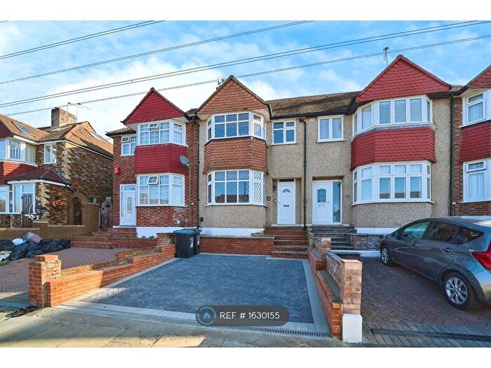 3 Bedroom Terraced House To Rent In Dunster Avenue, Morden, SM4