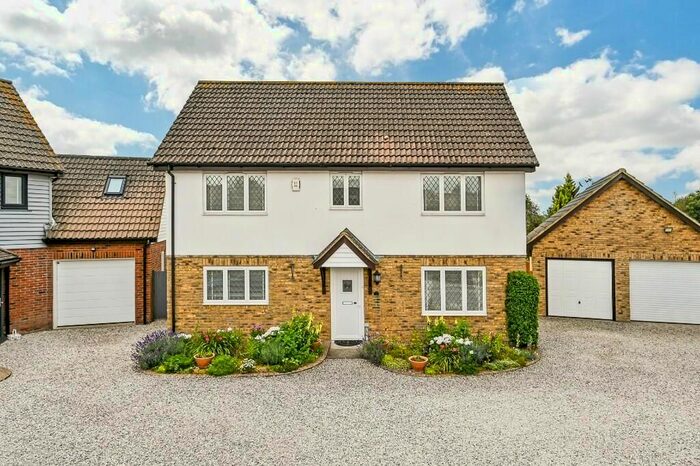 3 Bedroom Detached House For Sale In Lourdes Manor Close, Ashford, TN25