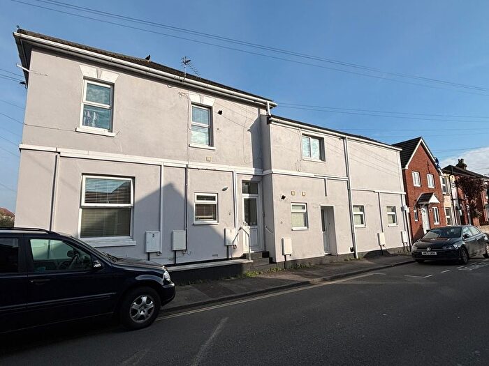 Studio To Rent In Millbrook Road East, Southampton, SO15