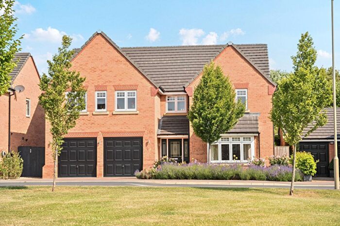 5 Bedroom Detached House For Sale In Hockley Crescent, Langthorpe, YO51