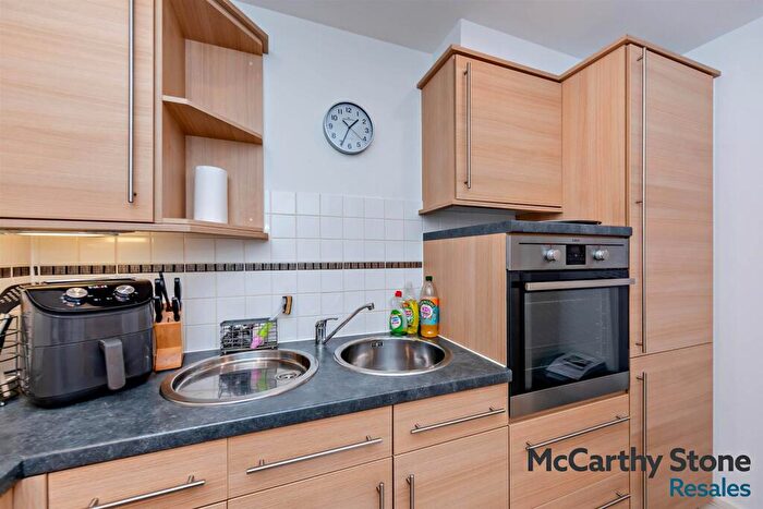 1 Bedroom Apartment For Sale In Claridge House, Church Street, Littlehampton, BN17