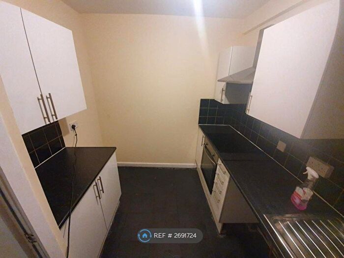 1 Bedroom Flat To Rent In Claremont Road, Seaforth, Liverpool, L21