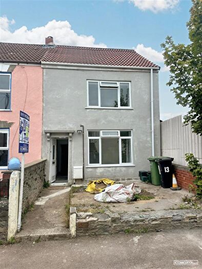 3 Bedroom End Of Terrace House To Rent In Upper Station Road, Bristol, BS16