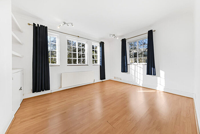 2 Bedroom Flat To Rent In Bloomfield Court, Bloomfield Road, N6