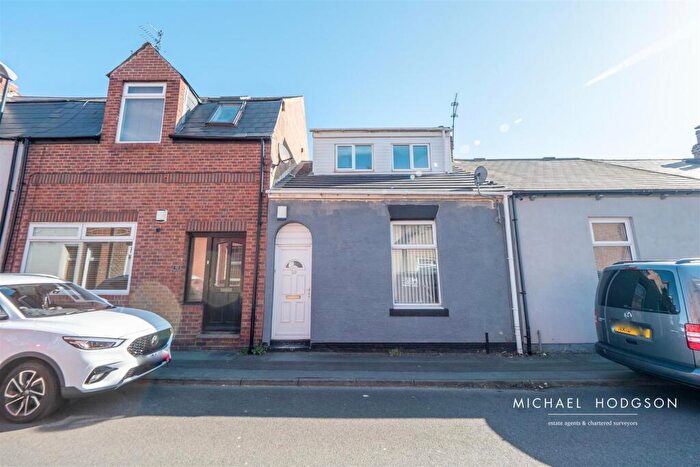 3 Bedroom Cottage To Rent In Eglinton Street, Monkwearmouth, Sunderland, SR5