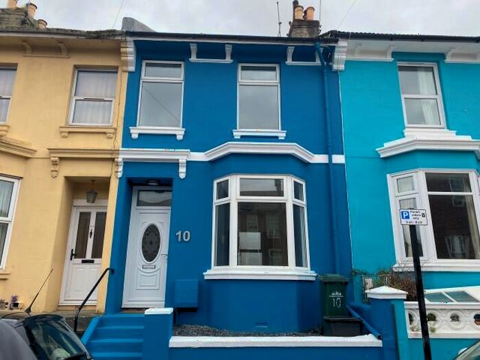 2 Bedroom Terraced House To Rent In Hastings Road, BN2