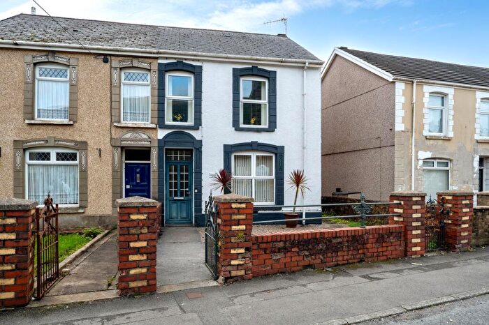 3 Bedroom Semi-Detached House For Sale In Alexandra Road, Gorseinon, SA4