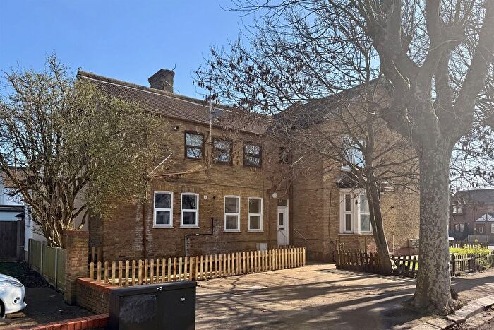 1 Bedroom Maisonette To Rent In Kilworth Avenue, Southend-On-Sea, SS1