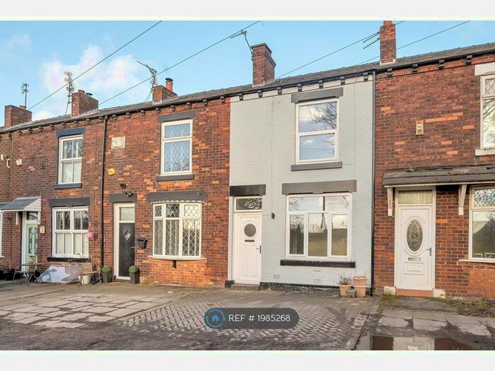4 Bedroom Terraced House To Rent In Castle Hill, Bredbury, Stockport, SK6