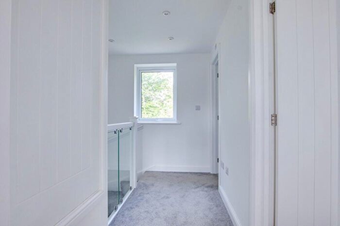 2 Bedroom Detached House For Sale In Cedar Mount, Lyndhurst, SO43