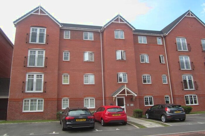 2 Bedroom Flat To Rent In Blount Close, Crewe CW1