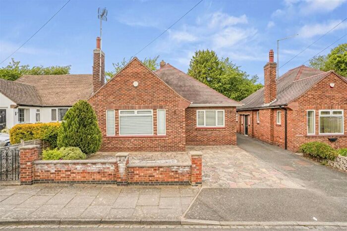 3 Bedroom Detached Bungalow For Sale In St. Marys Road, Kettering, Northamptonshire, NN15
