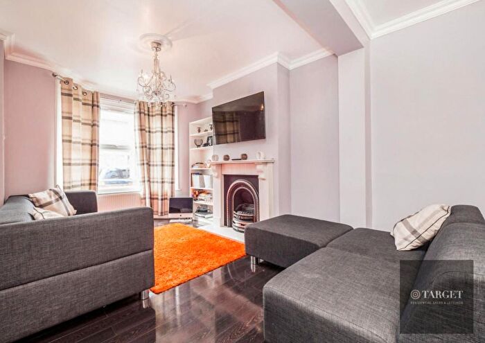 2 Bedroom Property To Rent In Devon Road, IG11
