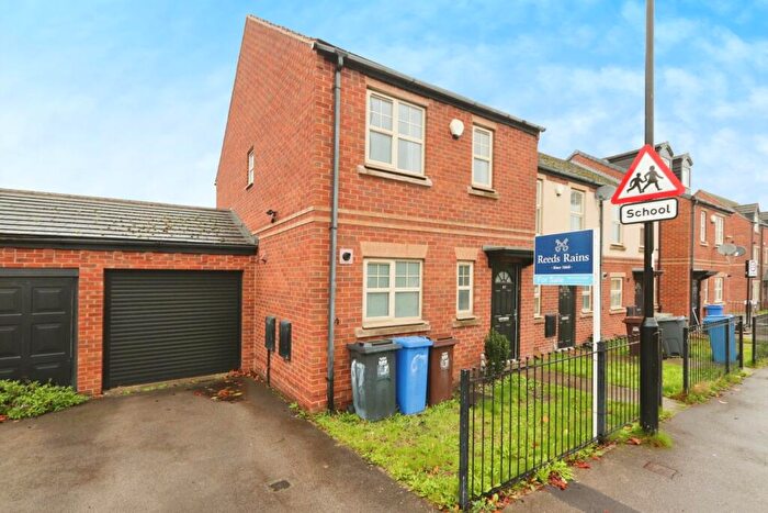 3 Bedroom End Of Terrace House For Sale In Phillimore Road, Sheffield, South Yorkshire, S9
