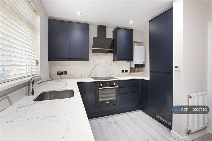 1 Bedroom Flat To Rent In Wentworth Park, London, N3