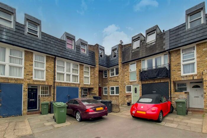1 Bedroom Flat To Rent In Franklin Close, London, SE27
