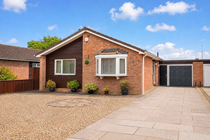 3 Bedroom Detached Bungalow For Sale In Annan Close, York, YO24