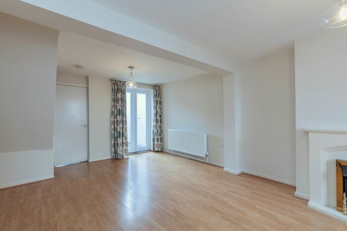 2 Bedroom Terraced House To Rent In Great Clarendon Street, Oxford, OX2