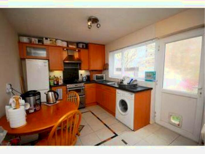 2 Bedroom Terraced House To Rent In Wellclose Rise, LS7