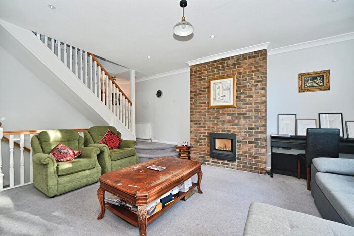 4 Bedroom End Of Terrace House For Sale In Sturges Field, Chislehurst, BR7