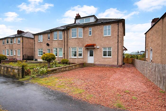 3 Bedroom Flat To Rent In Earnock Avenue, Motherwell, ML1