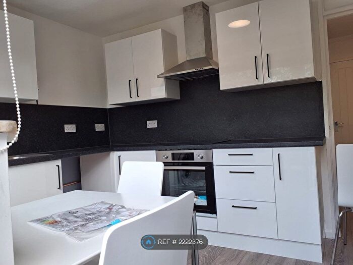 6 Bedroom Terraced House To Rent In Jermayns, Basildon, SS15