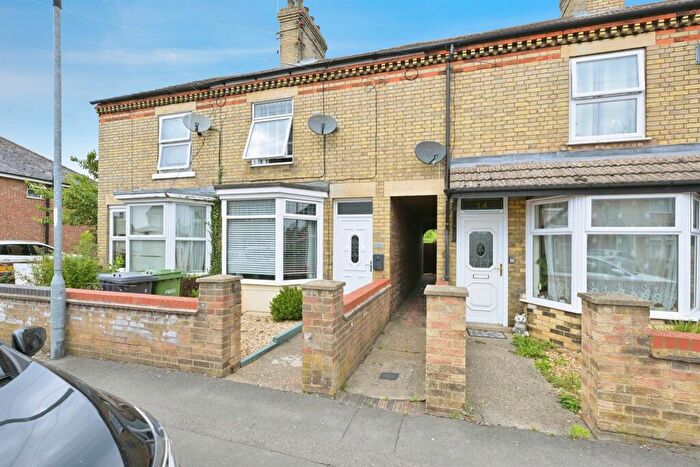 2 Bedroom Terraced House For Sale In Chapel Street, Stanground, Peterborough, PE2