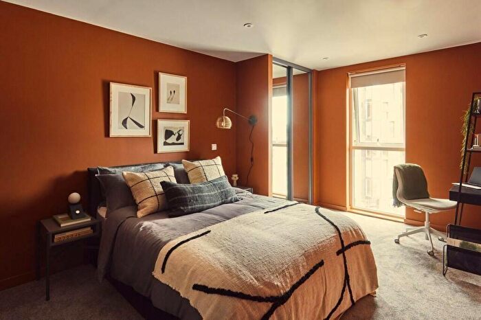 3 Bedroom Flat To Rent In Mustard Wharf At Tower Works, Heritage Collection, LS11