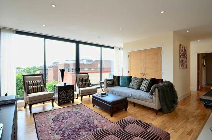 2 Bedroom Flat To Rent In Worple Road, Wimbledon, London, SW19