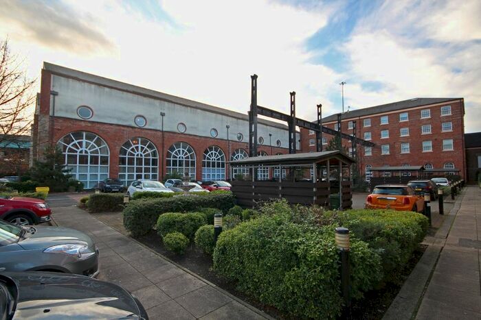 2 Bedroom Flat To Rent In Cook Street, Tradeston, Glasgow, G5