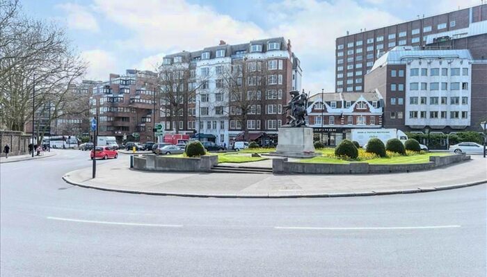 5 Bedroom Flat To Rent In Park Road, St. John's Wood, London, NW8