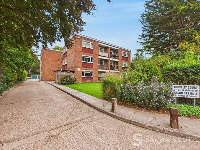 1 Bedroom Flat For Sale In Alexandra Road, Epsom, KT17