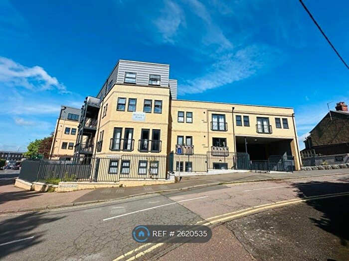 2 Bedroom Flat To Rent In Sudbury, Sudbury, CO10