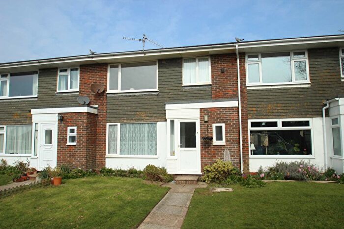 3 Bedroom Terraced House To Rent In Normanhurst Close, Rustington, BN16