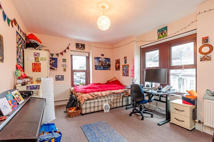 2 Bedroom End Of Terrace House To Rent In Boston Road, Bristol, BS7