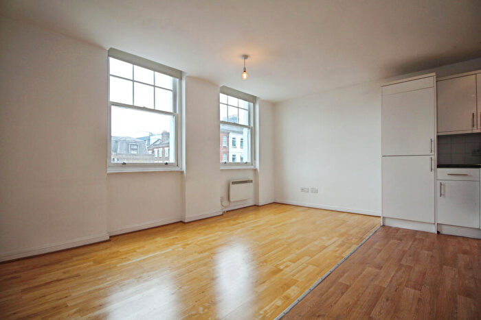 1 Bedroom Apartment To Rent In Commercial Road, Aldgate, London, E1