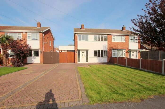 3 Bedroom Semi-Detached House To Rent In Bradford Road, Immingham, DN40