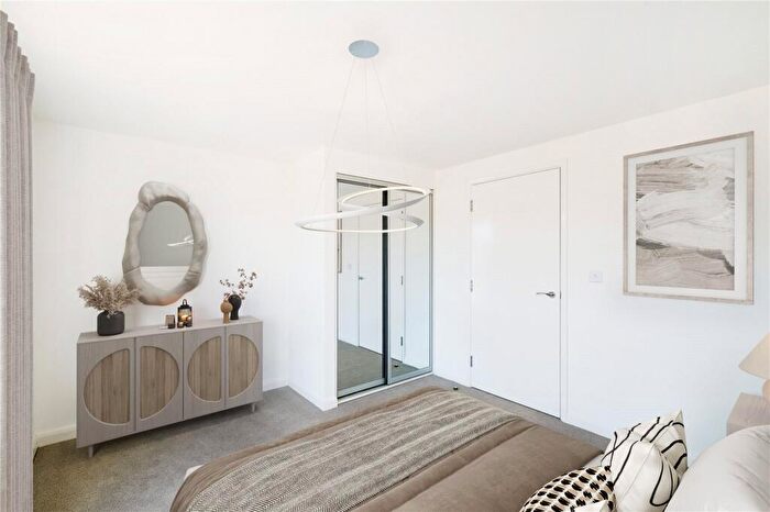 1 Bedroom Flat For Sale In Whitehouse, Milton Keynes, MK8