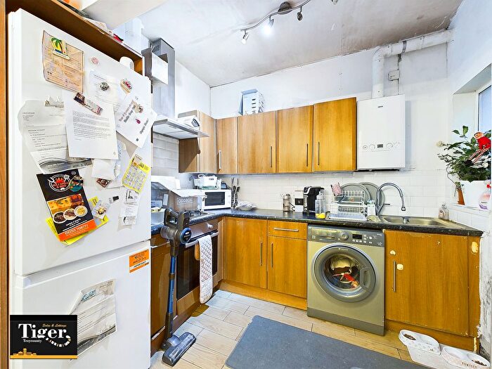 3 Bedroom Terraced House For Sale In Keswick Road, Blackpool, FY1