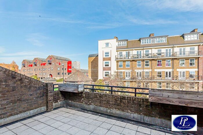 1 Bedroom Terraced House To Rent In Wine Close, Garnet Street, Wapping, E1W