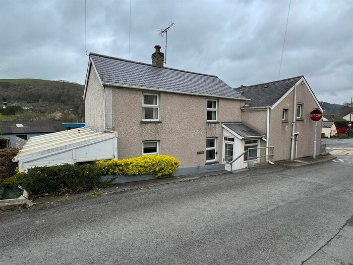 3 Bedroom End Of Terrace House For Sale In Llanfarian, Aberystwyth, SY23