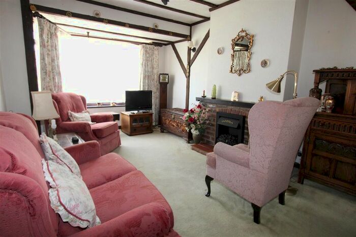 2 Bedroom Semi-Detached Bungalow To Rent In Sterling Road, Sittingbourne, ME10