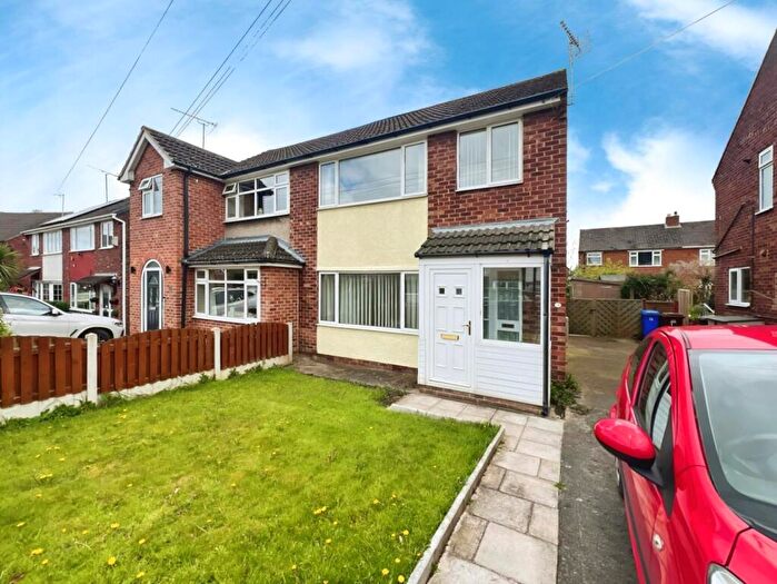 3 Bedroom Semi-Detached House To Rent In Nursery Grove, Ecclesfield, Sheffield, S35