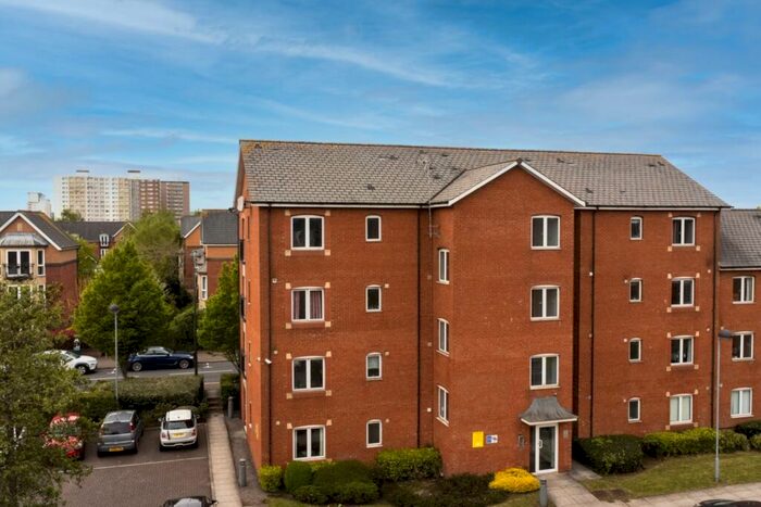 2 Bedroom Apartment For Sale In Amity Court, Cardiff Bay, CF10
