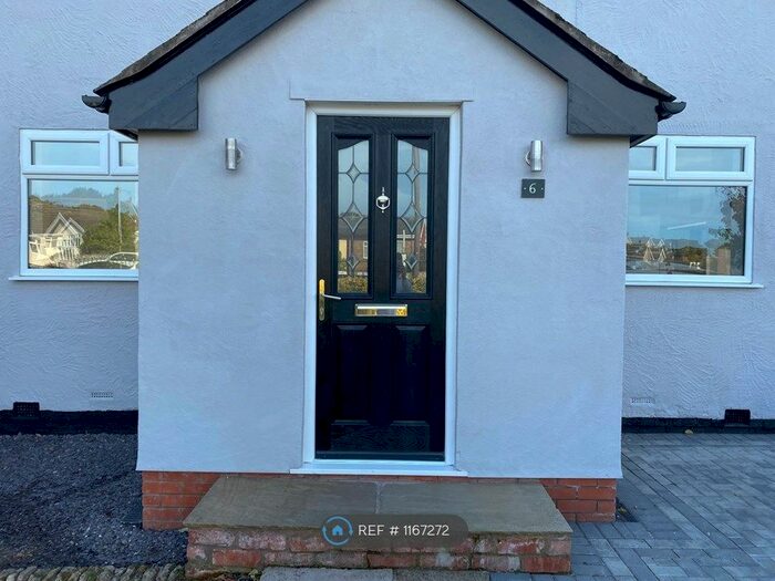 3 Bedroom Semi-Detached House To Rent In Dyserth Road, Rhuddlan, LL18